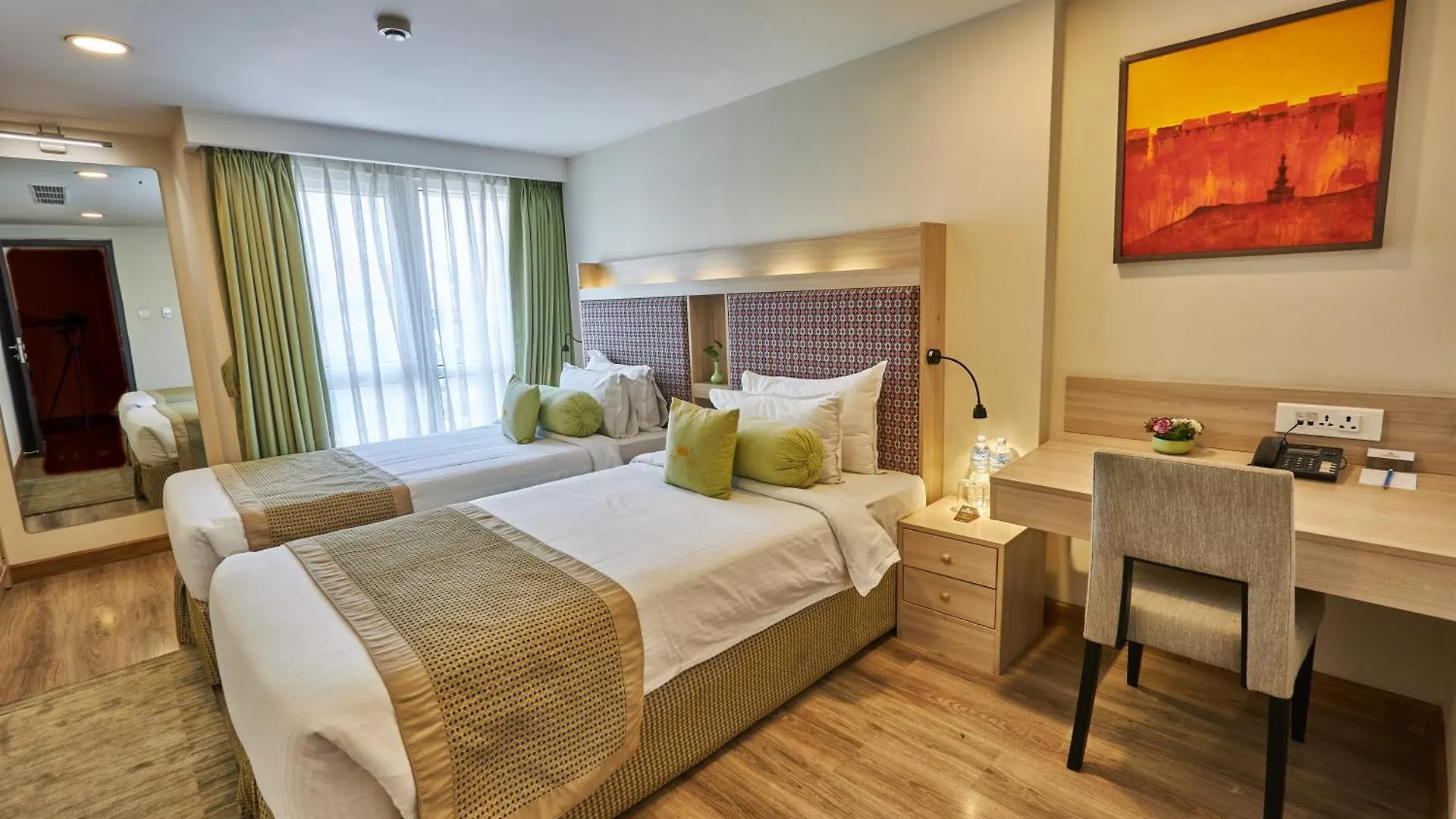 Hotel Crowne Imperial Kathmandu 4*,